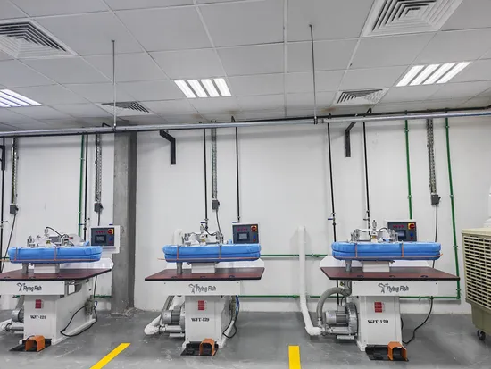 Macchina manichino per lavanderia con pressa per la forma del corpo